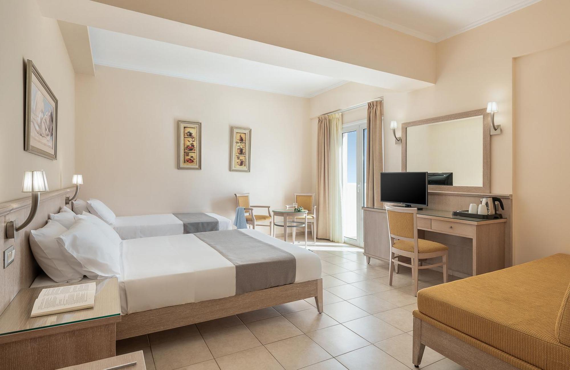 Quadruple Room,1629392153:JPEG