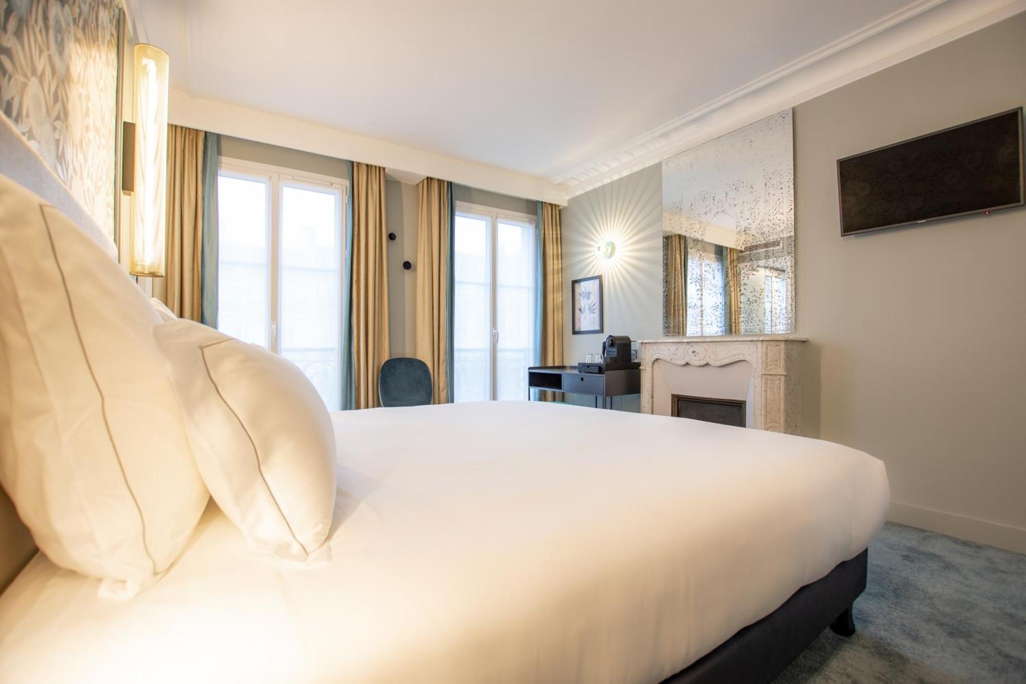 Deluxe Room,1771699645:JPEG