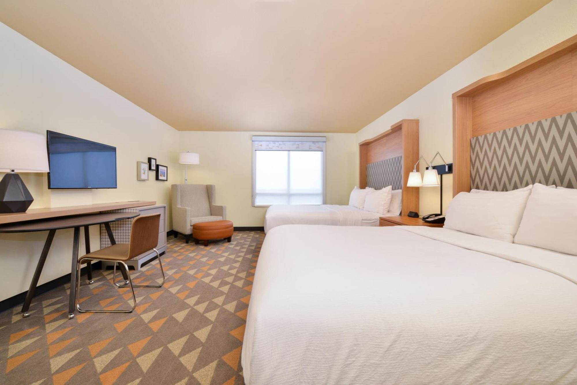 Standard Room Two Queen Beds