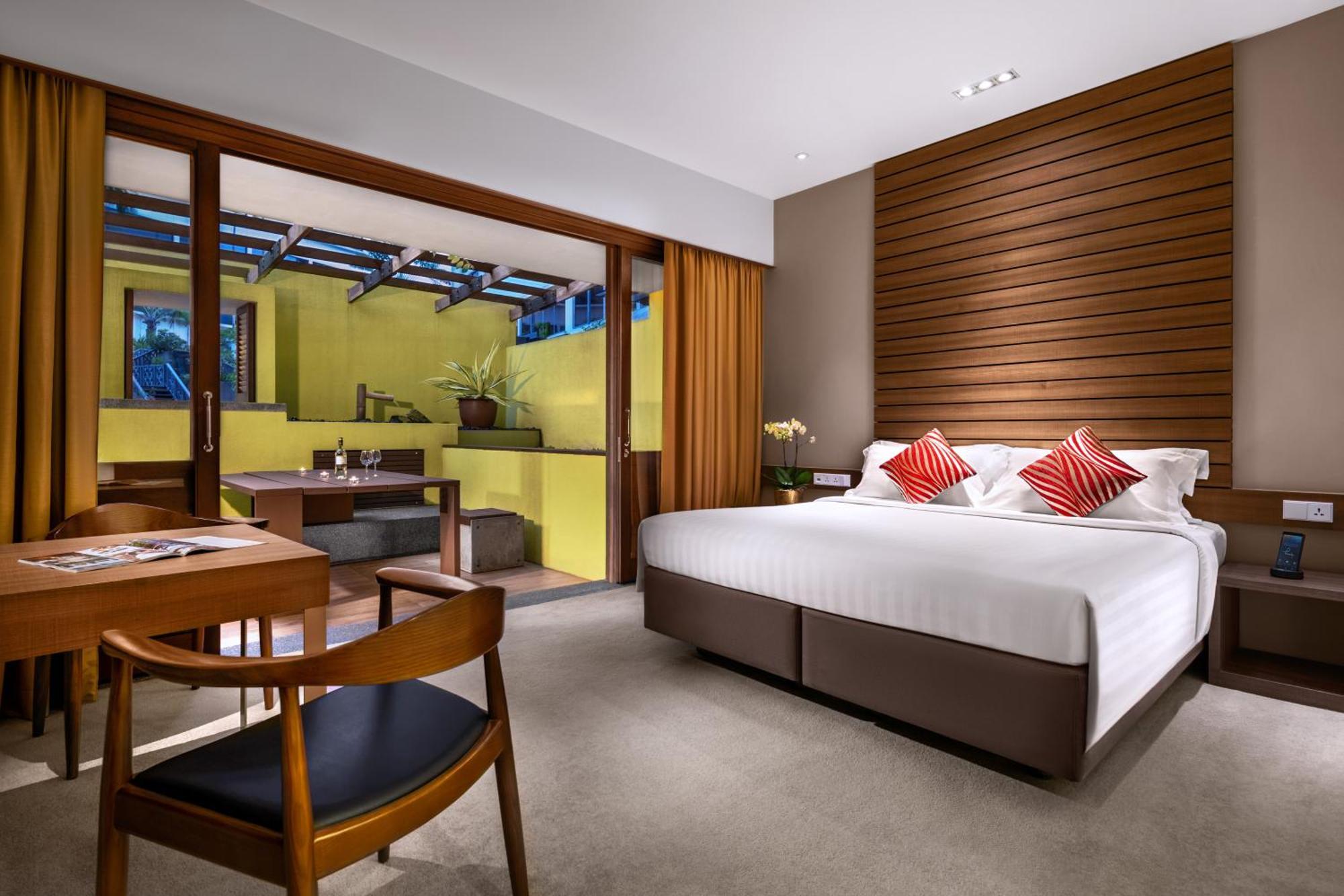 Courtyard Club Room with Lounge Access,1440594715:JPEG