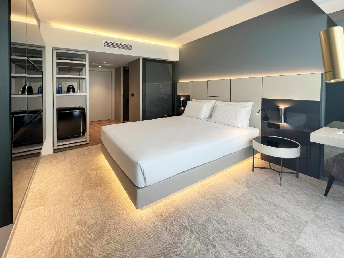 Double Room,1476539176:JPEG