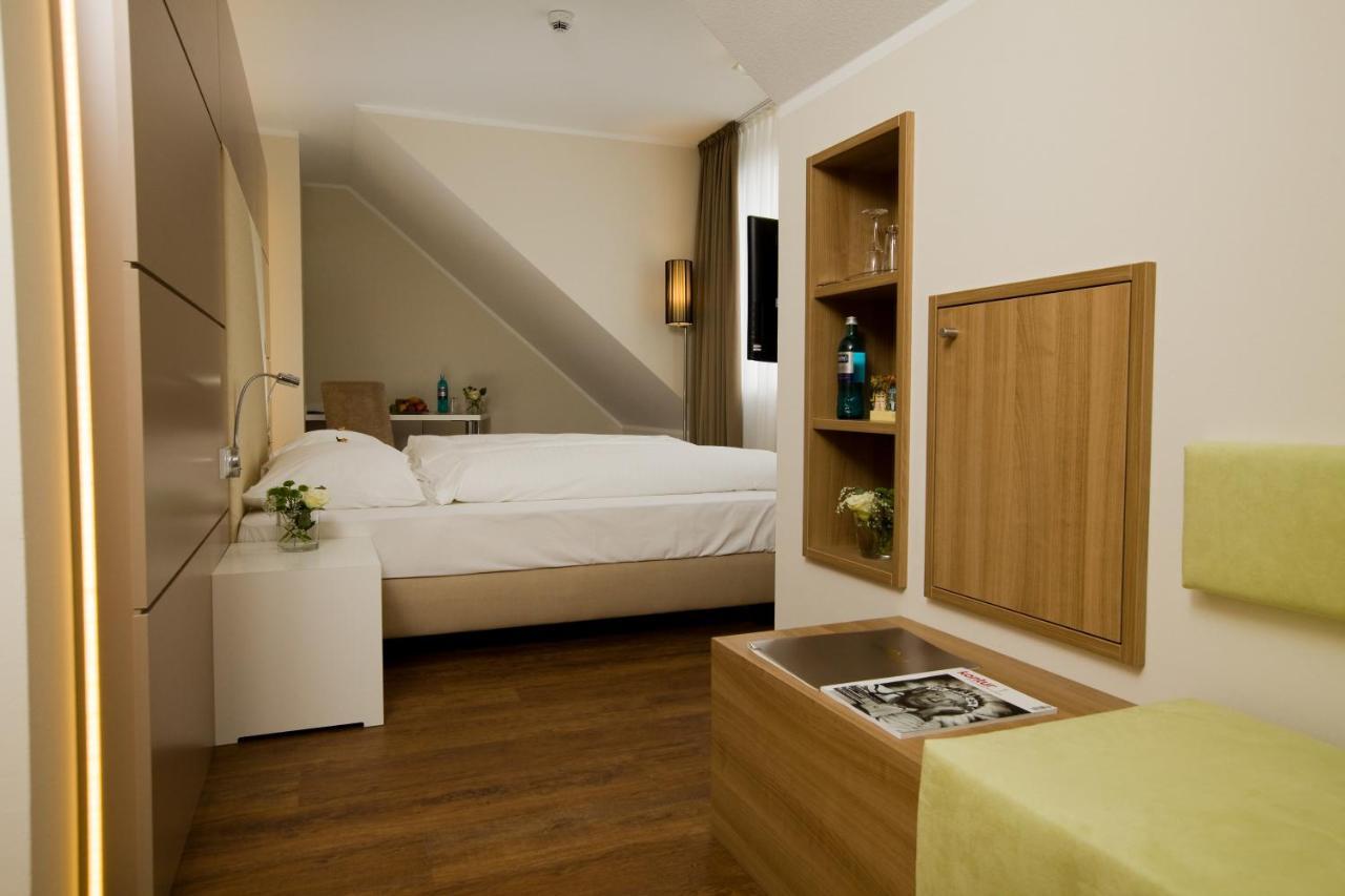 Single Room,1479624018:JPEG