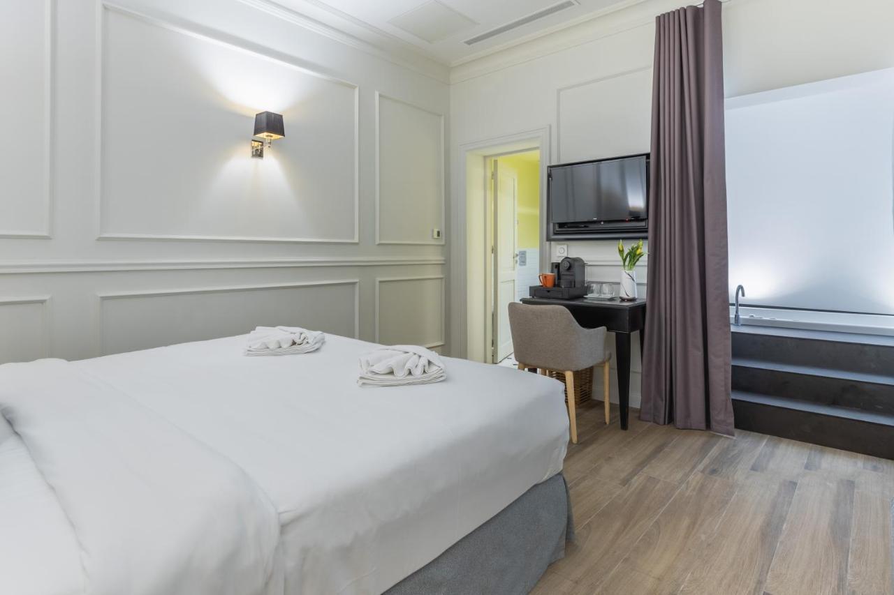Standard Double Room,1480661168:JPEG