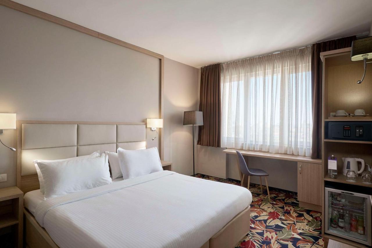 Standard Room,1498622839:JPEG