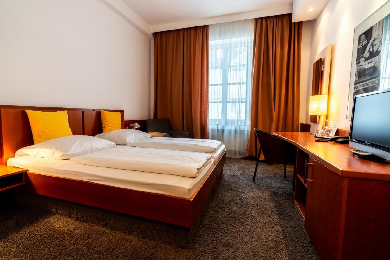 Double Room,1522584913:JPEG