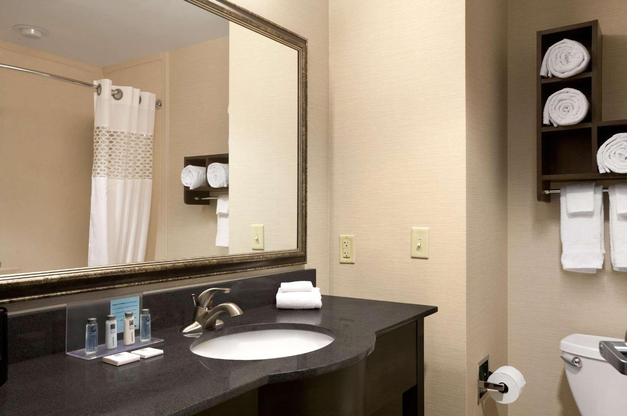 Queen Studio Suite with Two Queen Beds - Non-Smoking