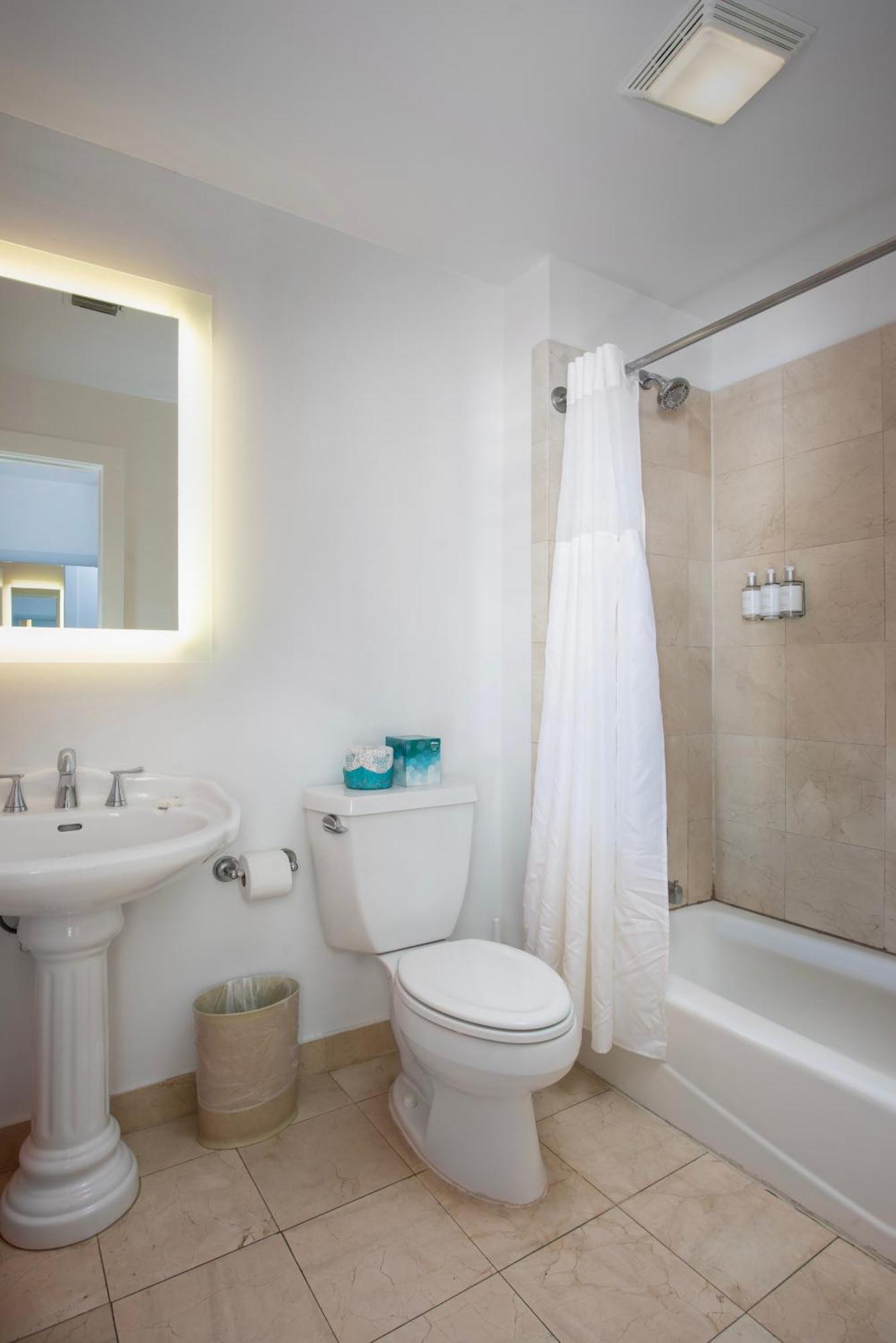 King Deluxe Suite