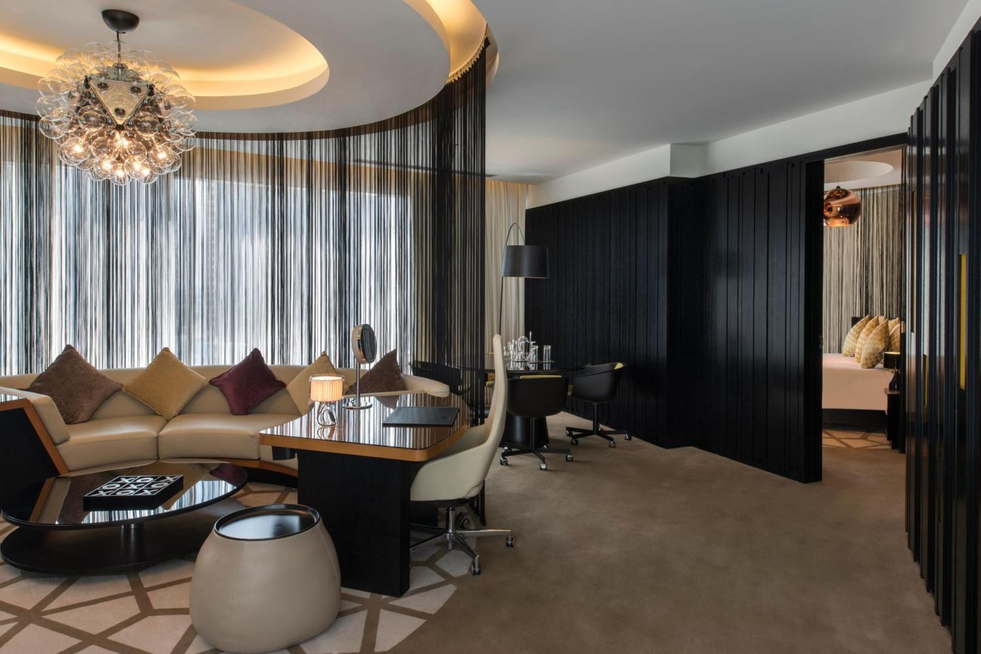 W One-Bedroom Executive King Suite with City View,1499995243:JPEG