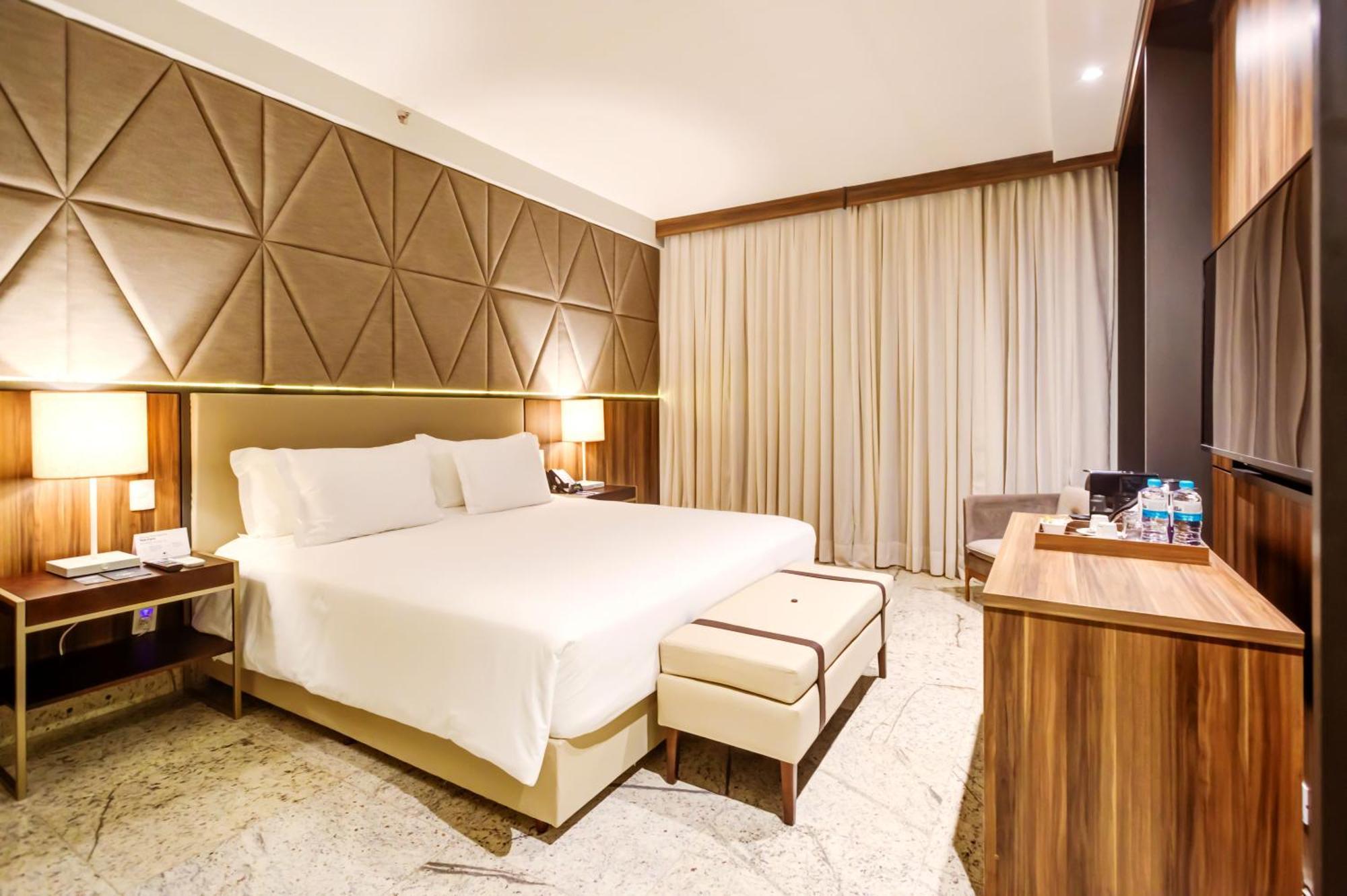 Deluxe Suite,1504774831:JPEG