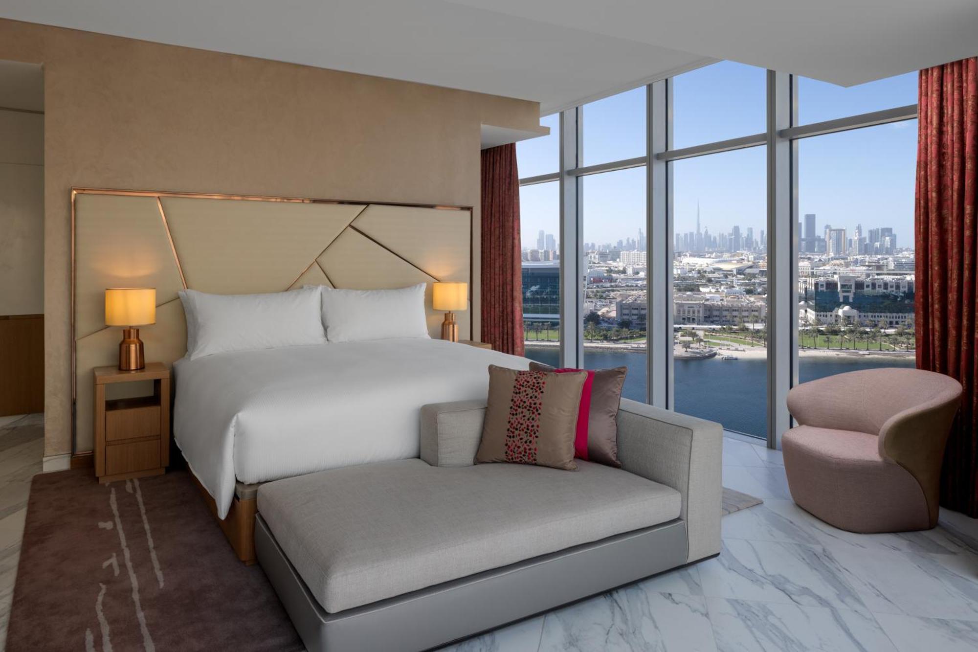 Three-Bedroom Duplex Apartment with Creek View,1510128817:JPEG