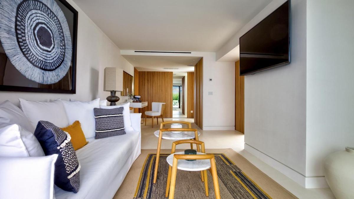 Front Sea View Grand Suite Private Heated Pool