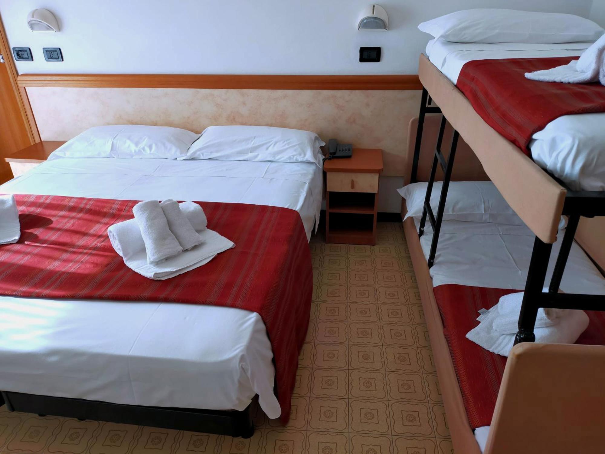Quadruple Room,1517741827:JPEG