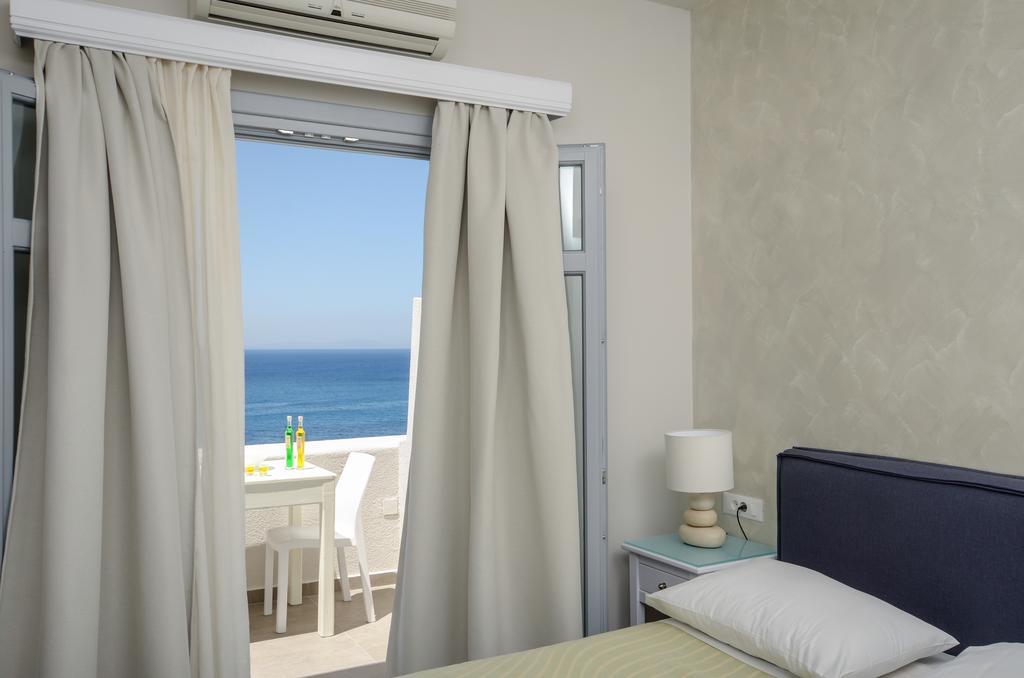 Double or Twin Room Sea View,152587747:JPEG