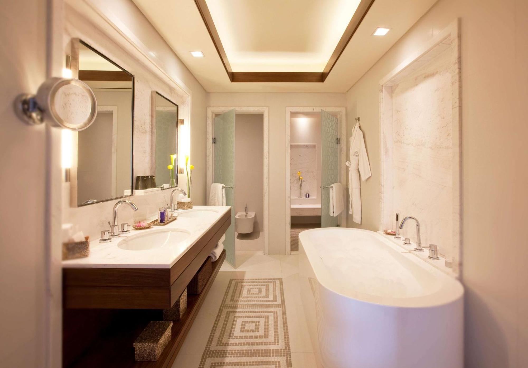 Sea View Residence Two Bedroom Suites Lounge Access & Butler Service,1556261449:JPEG