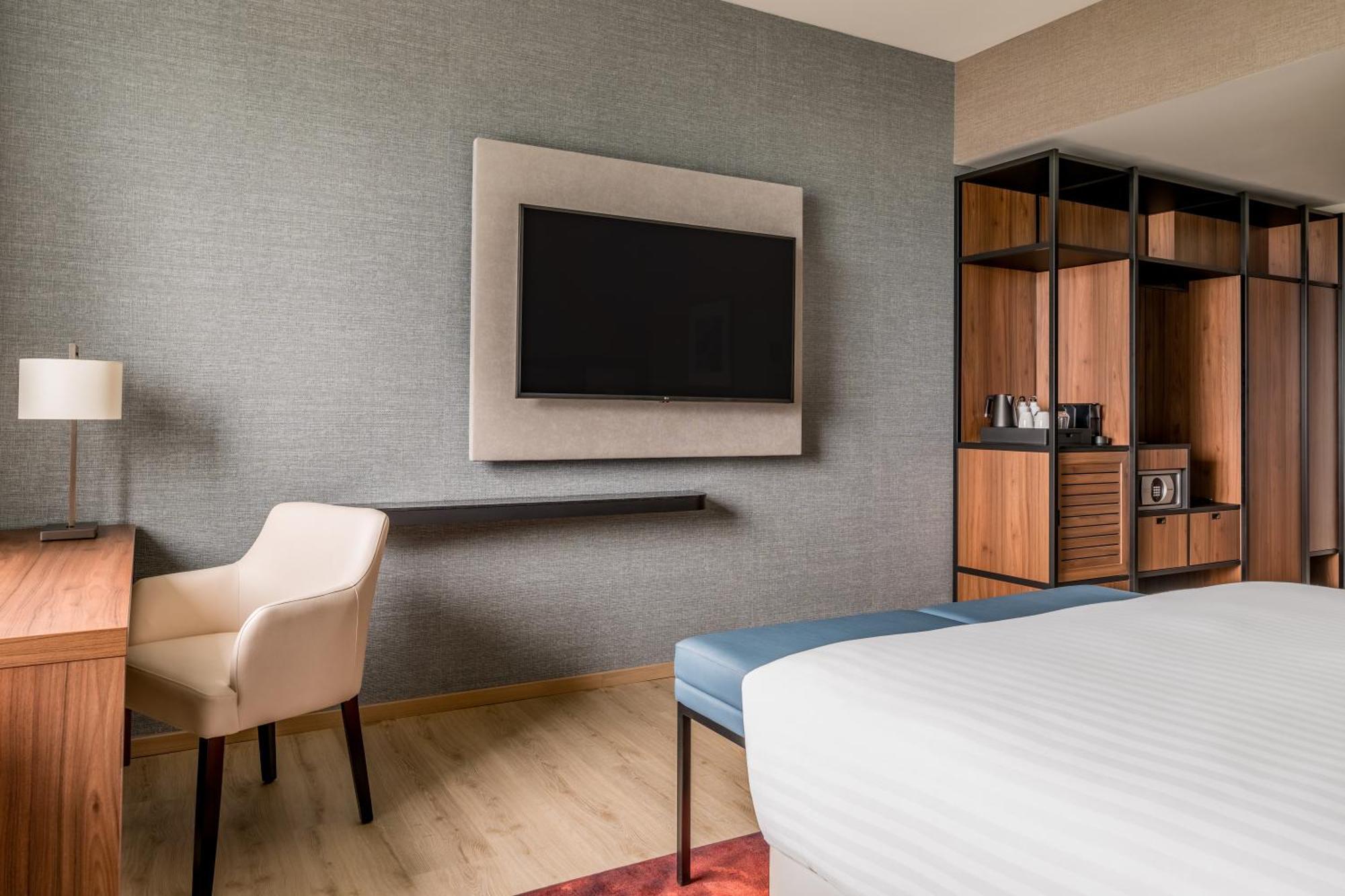 Premium King Room,1537418260:JPEG