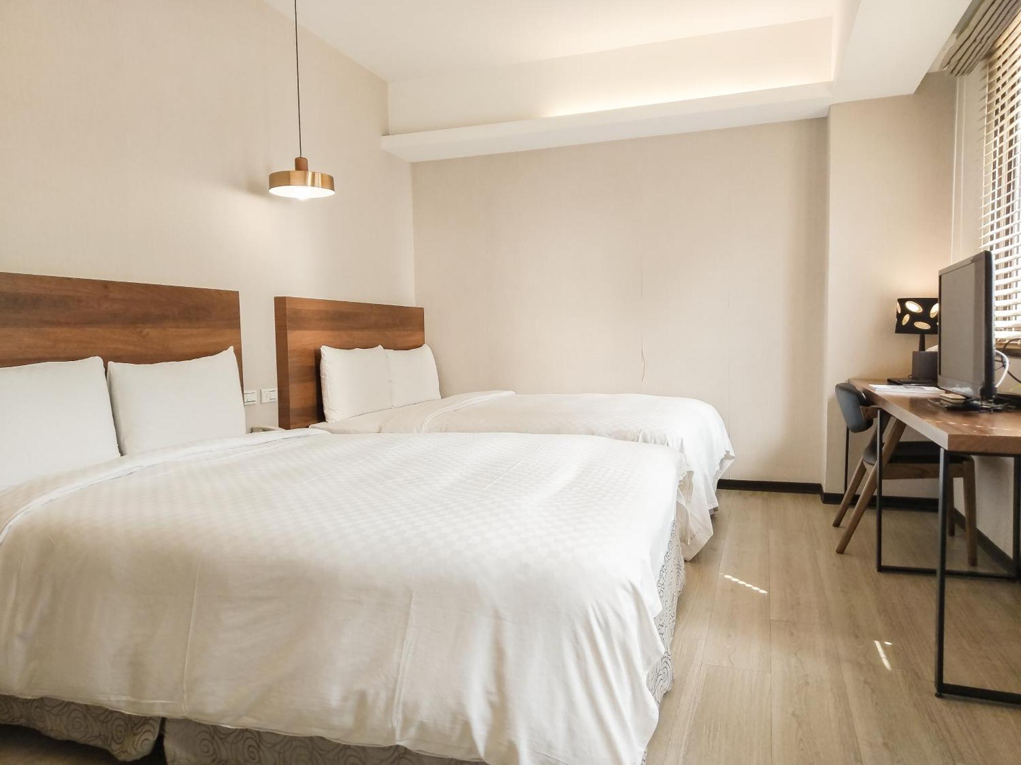 Deluxe Quadruple Room,1540518466:JPEG