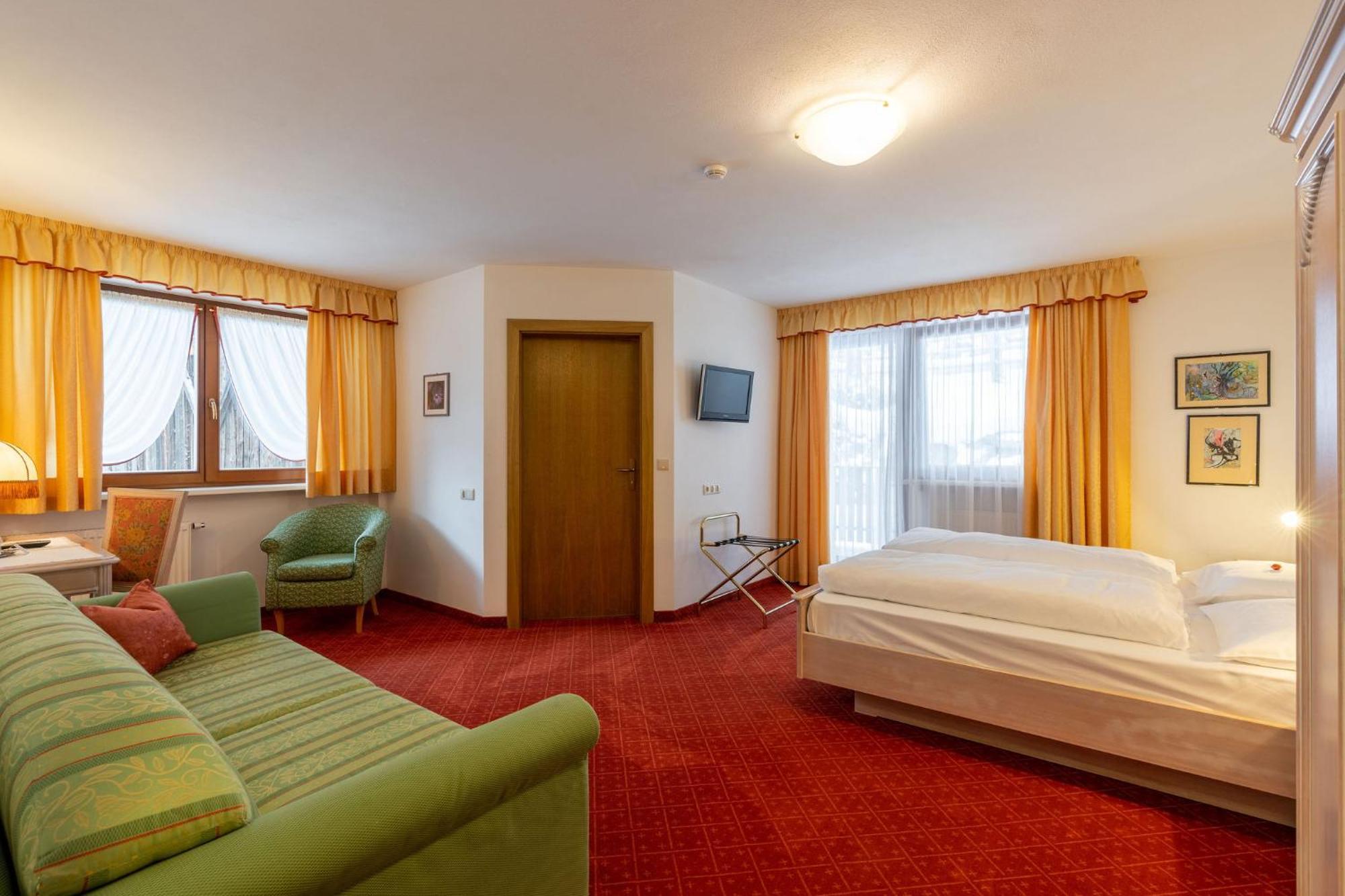Economy Quadruple Room