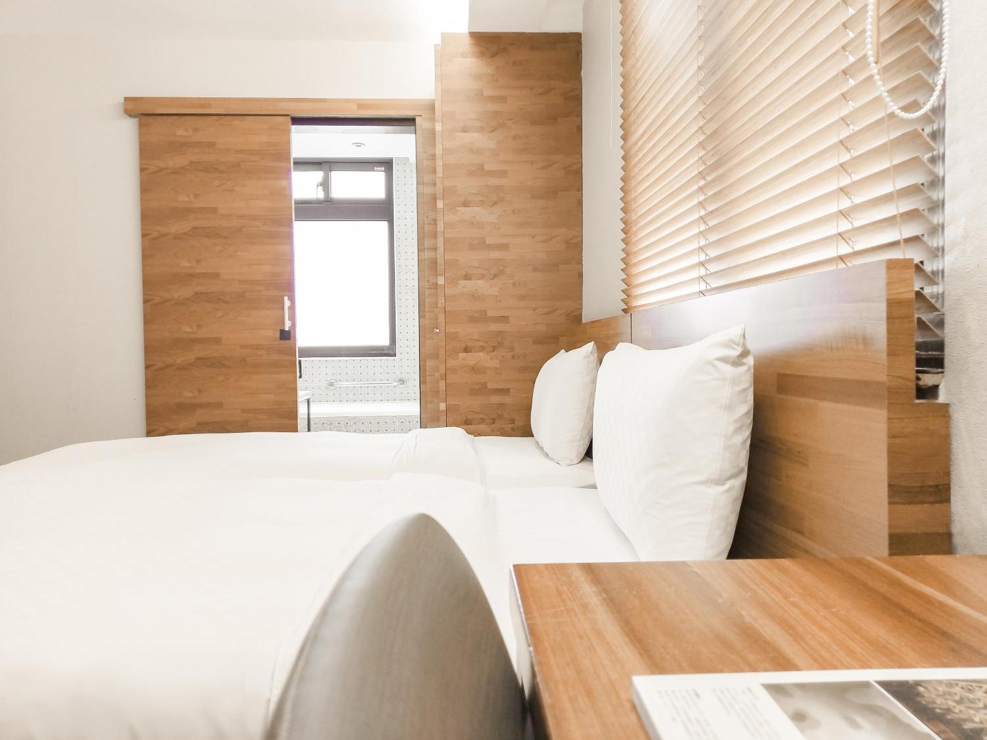 Superior Twin Room,1543873474:JPEG
