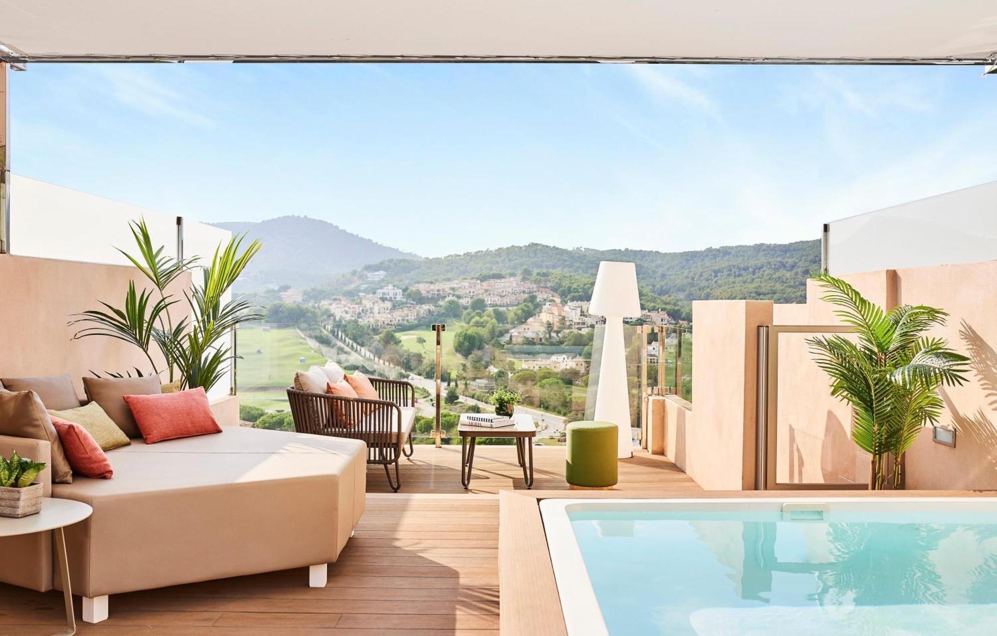 Penthouse Junior Suite Plunge Pool,1544999374:JPEG