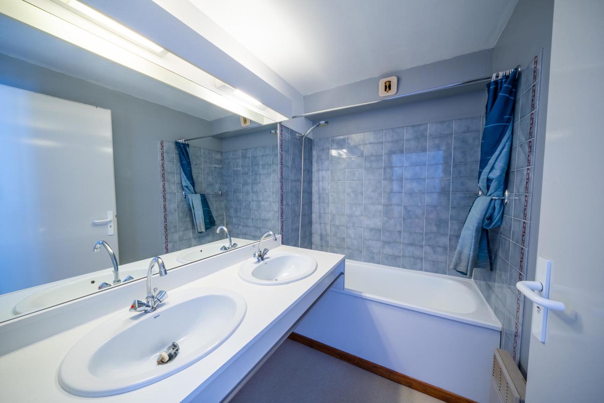 One-Bedroom Apartment,1546671292:JPEG