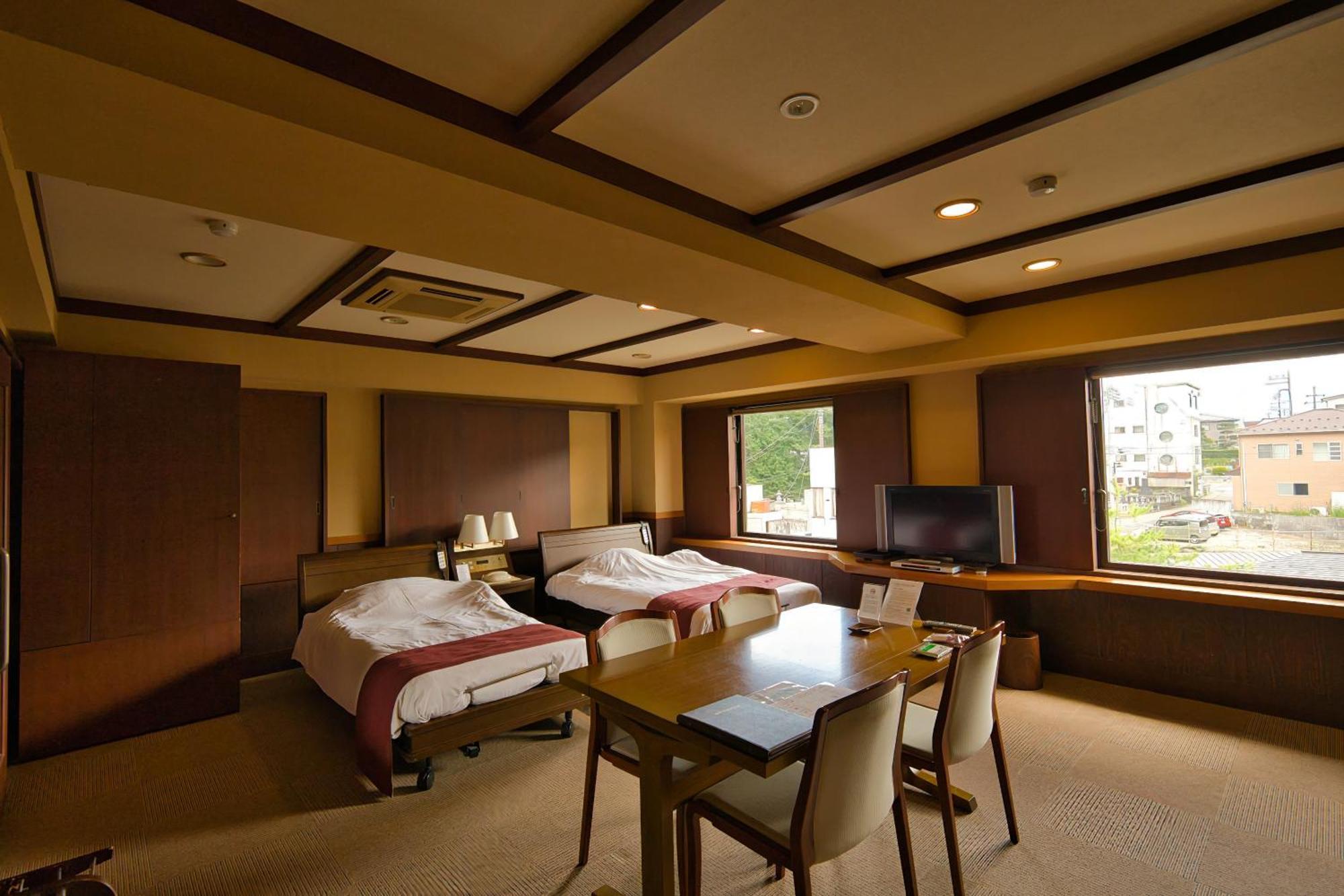 Corner Room Mt Fuji View Non-Smoking East Building Accessible