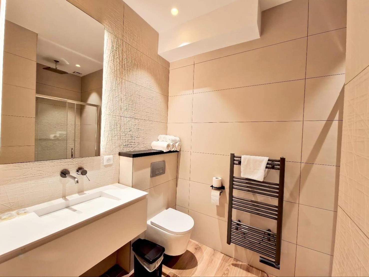 Triple Room,1771571340:JPEG