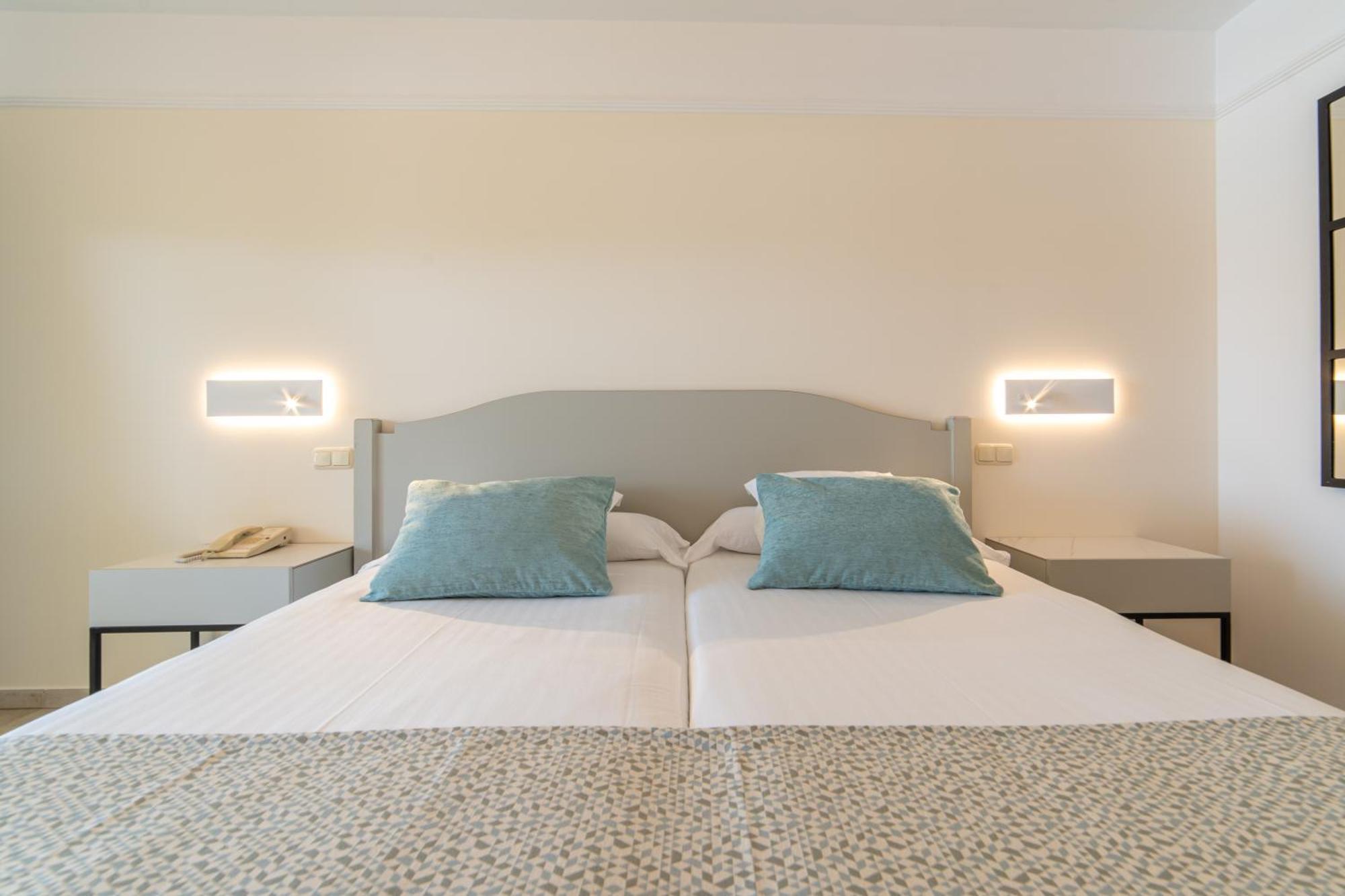 Double or Twin Room,1554295705:JPEG