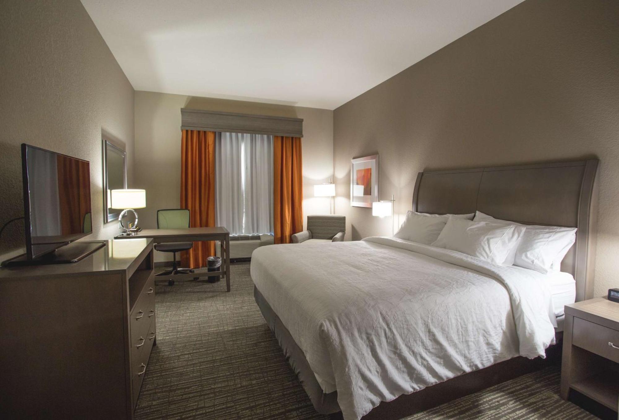 King Room,1557421678:JPEG