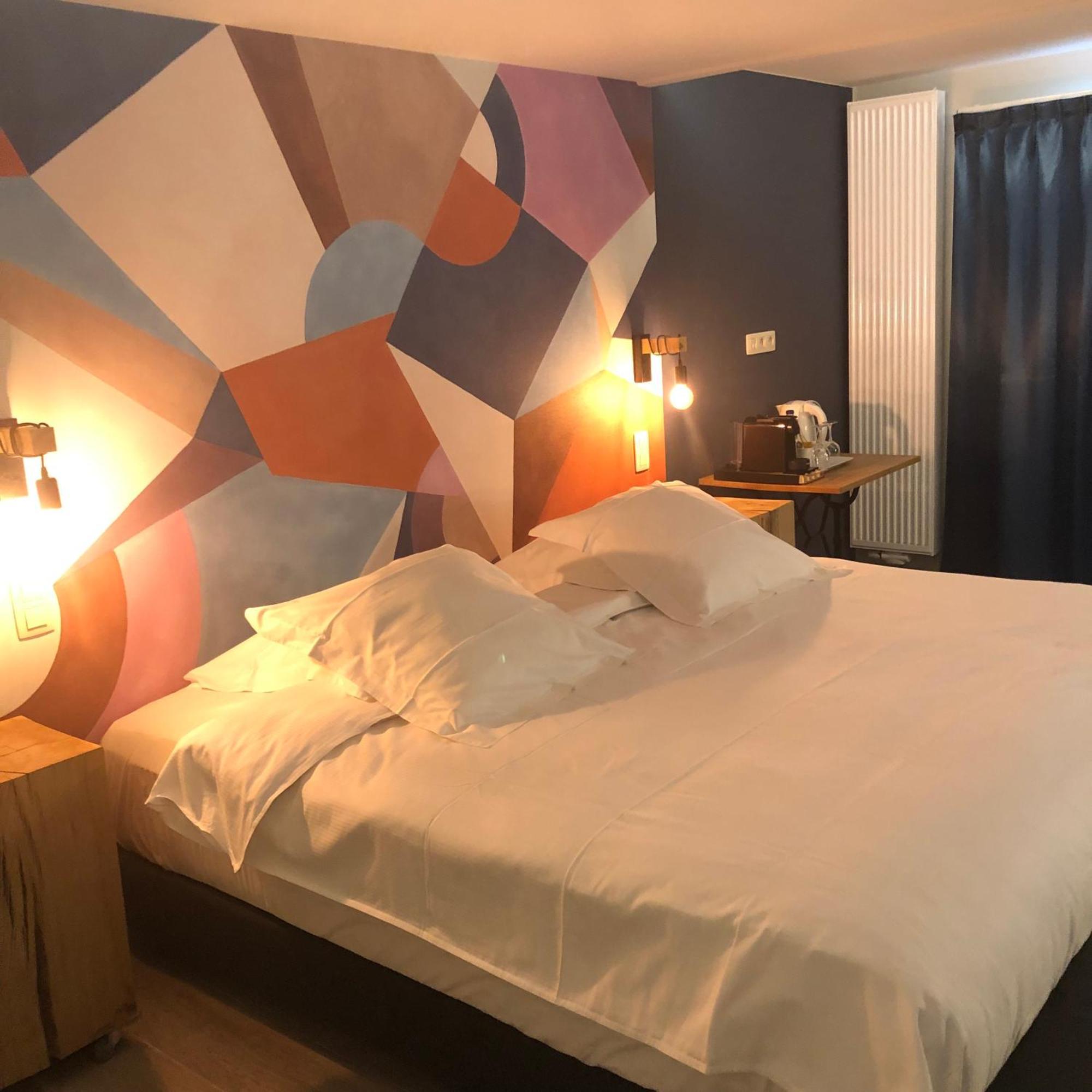 Superior King Room,1557615709:JPEG