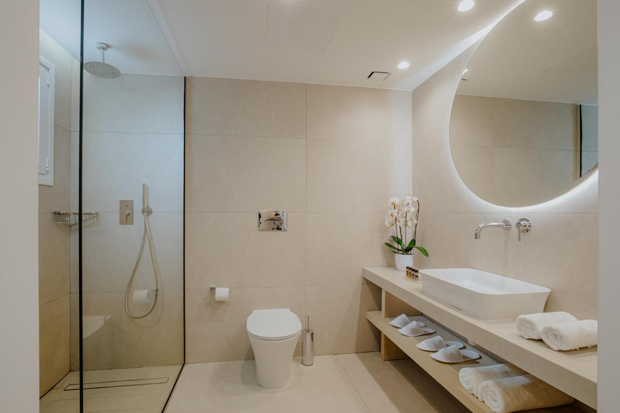 Studio Located 70m away from the main hotel building an annex complex,1558459042:JPEG