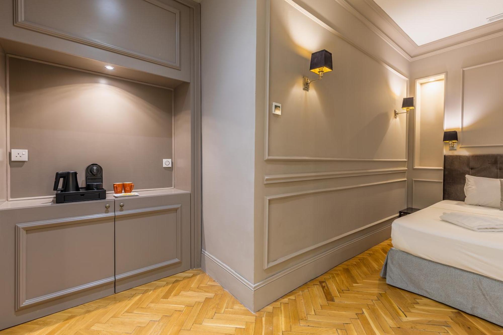Double Room Terrace,1559018989:JPEG