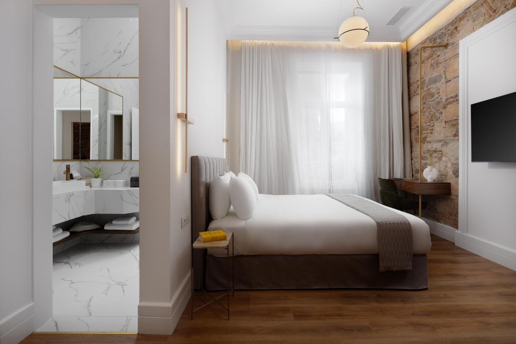 Standard Double Room,1569829652:JPEG