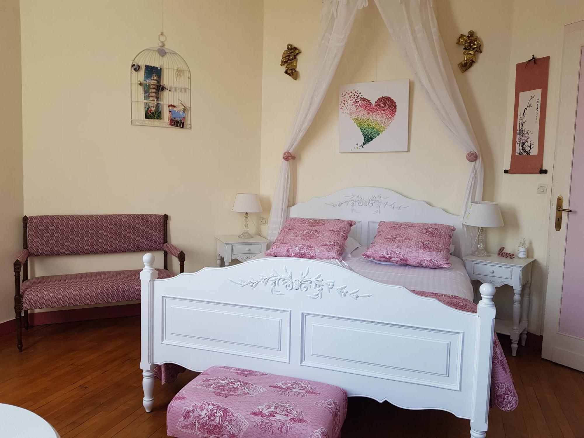 Deluxe Room,766493155:JPEG