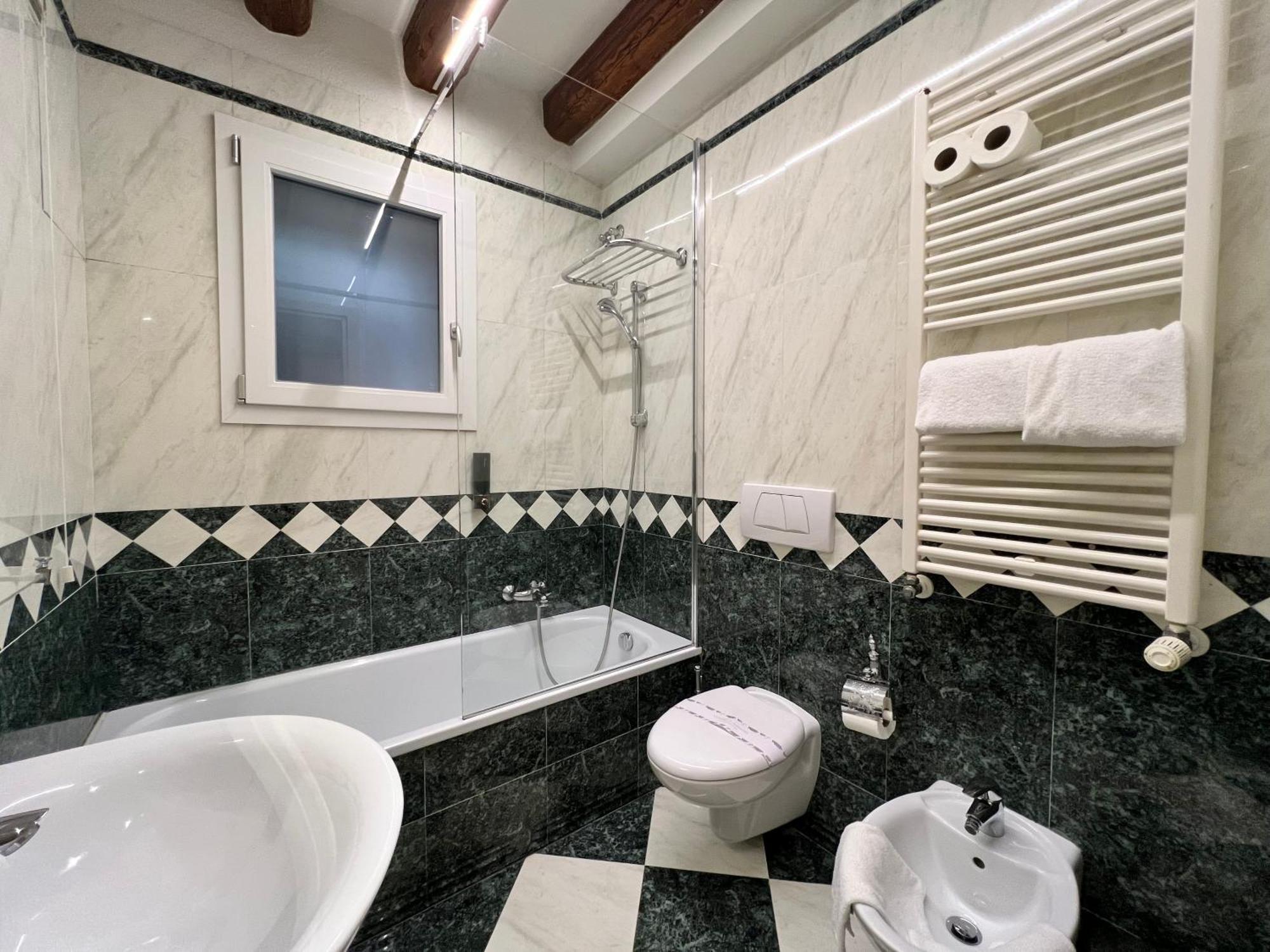Classic Double Room,1572720419:JPEG
