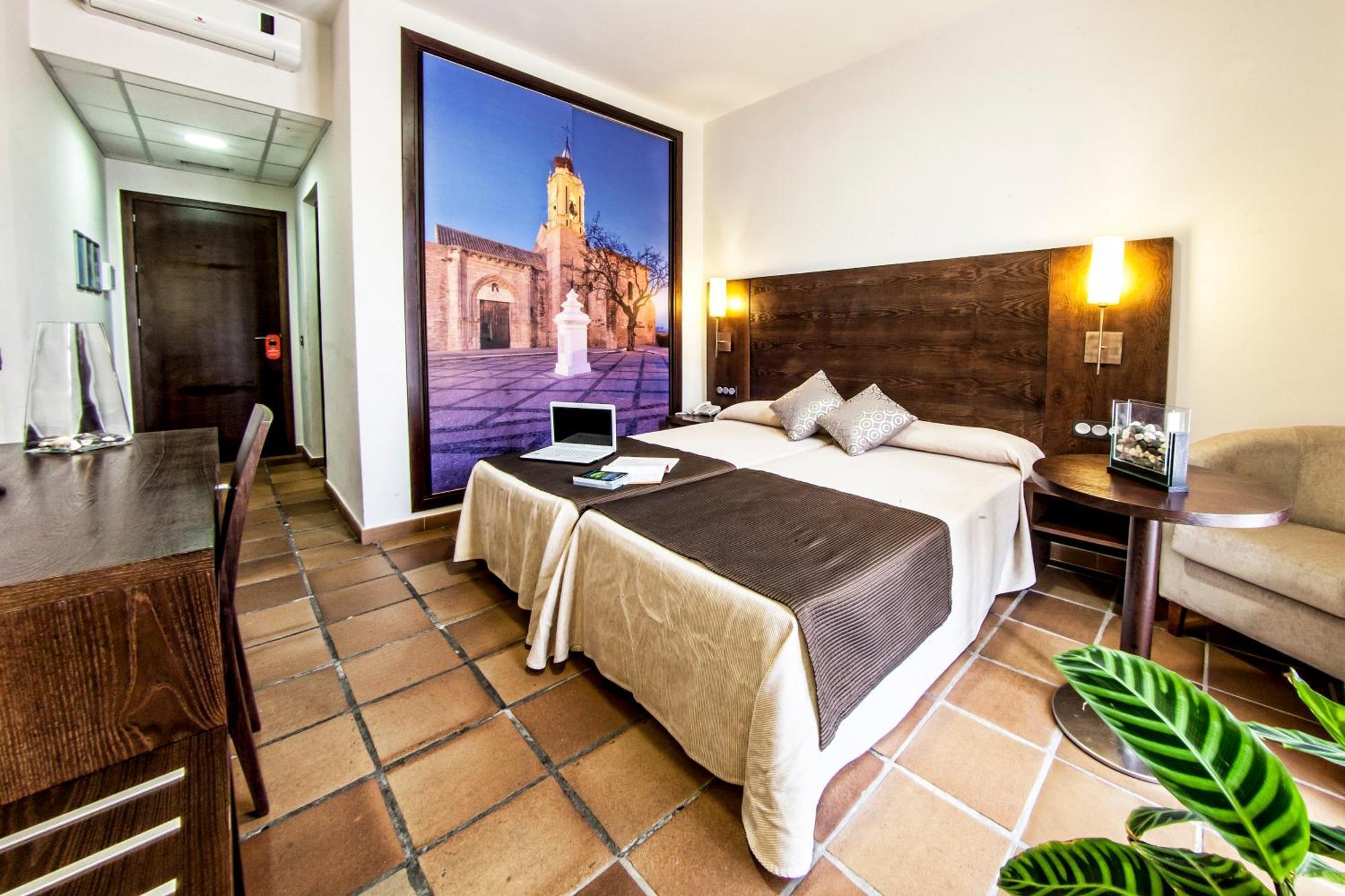 Superior Twin Room,1580286111:JPEG