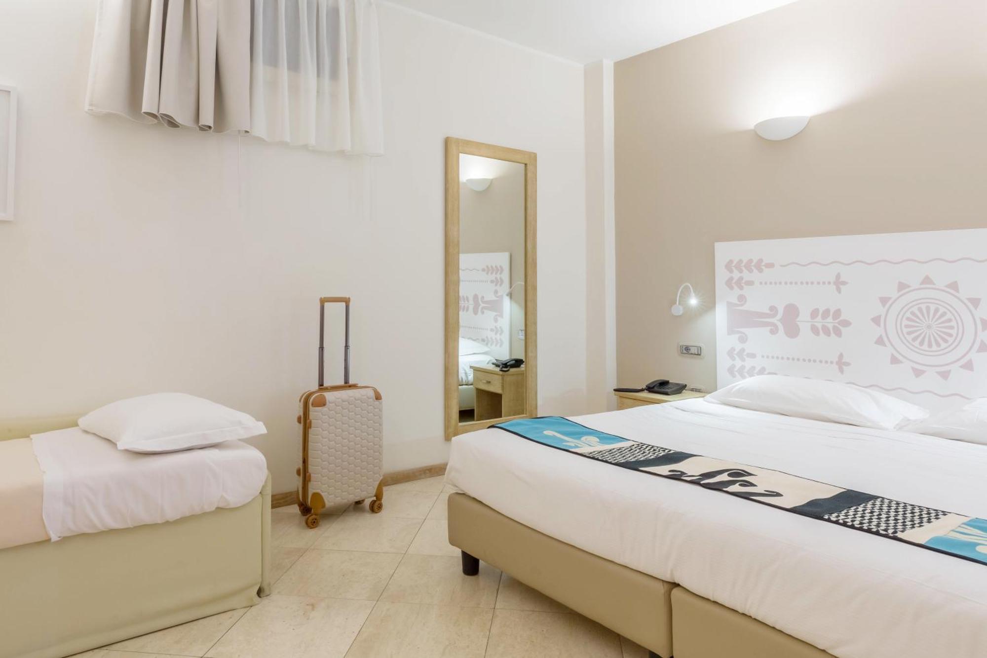 Triple Room,1583076191:JPEG