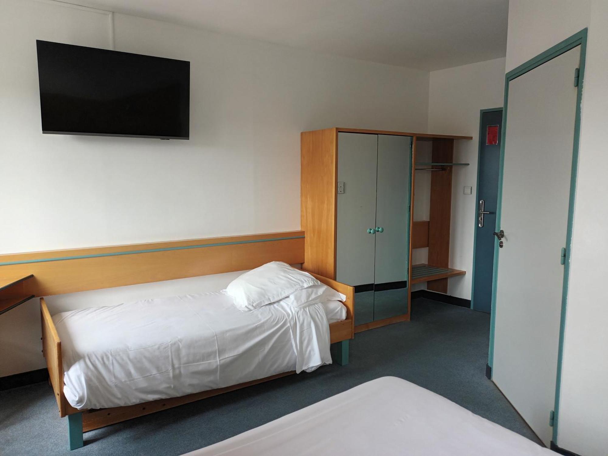 Triple Room with Shower,1588265425:JPEG
