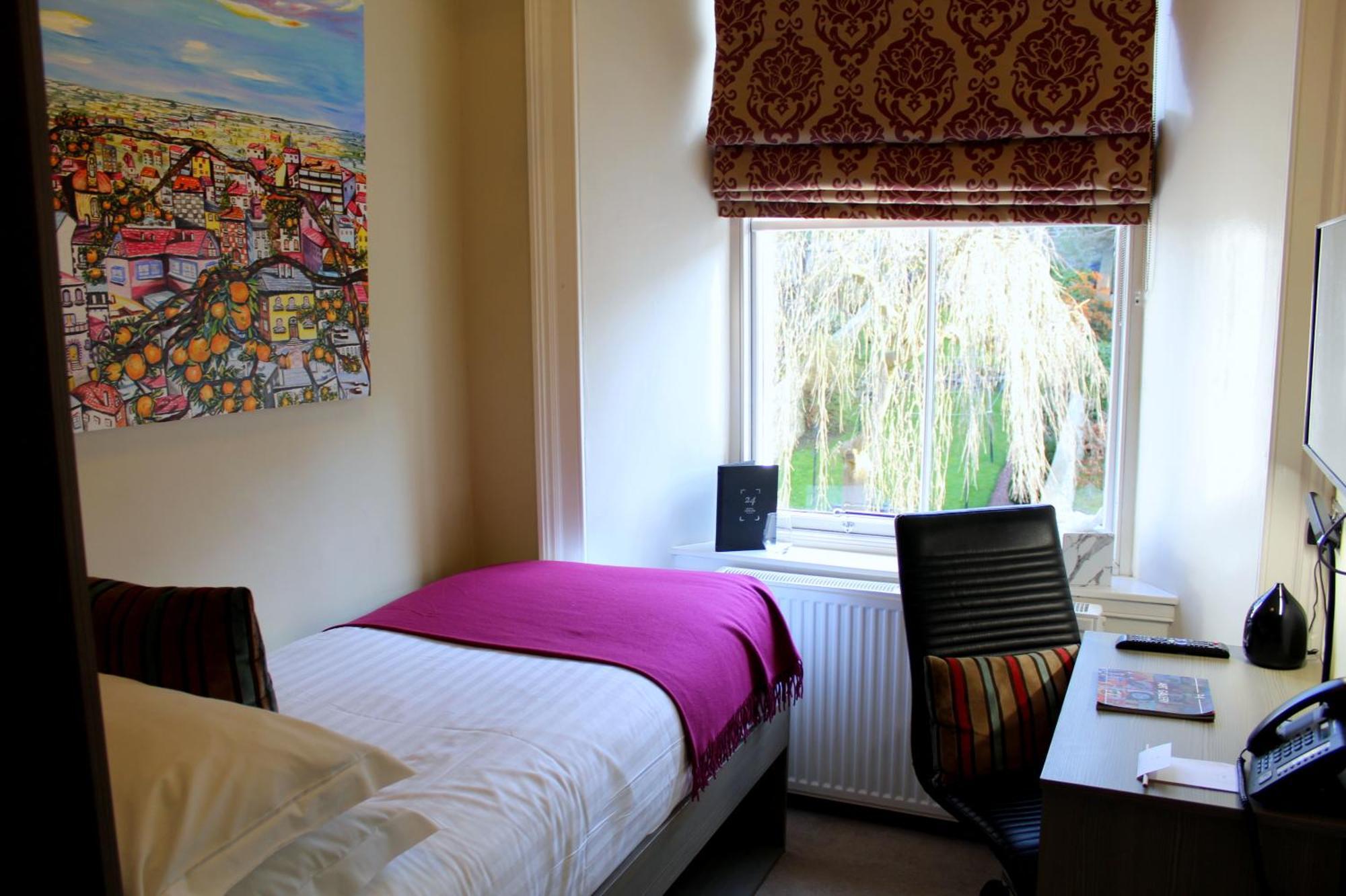 Single Room with Garden View,1588237353:JPEG