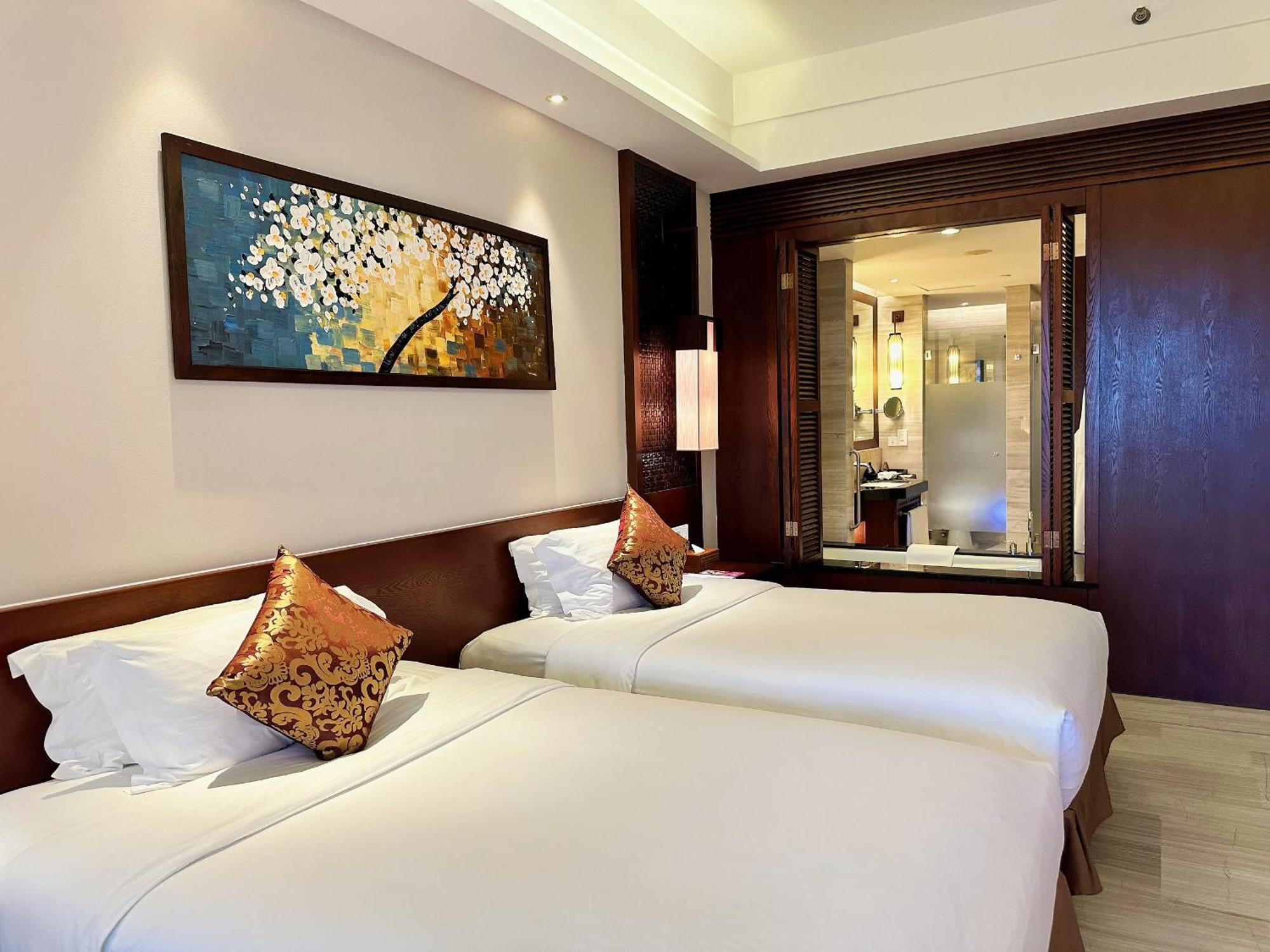 Premier Twin Room with Balcony and Garden View,1600227440:JPEG