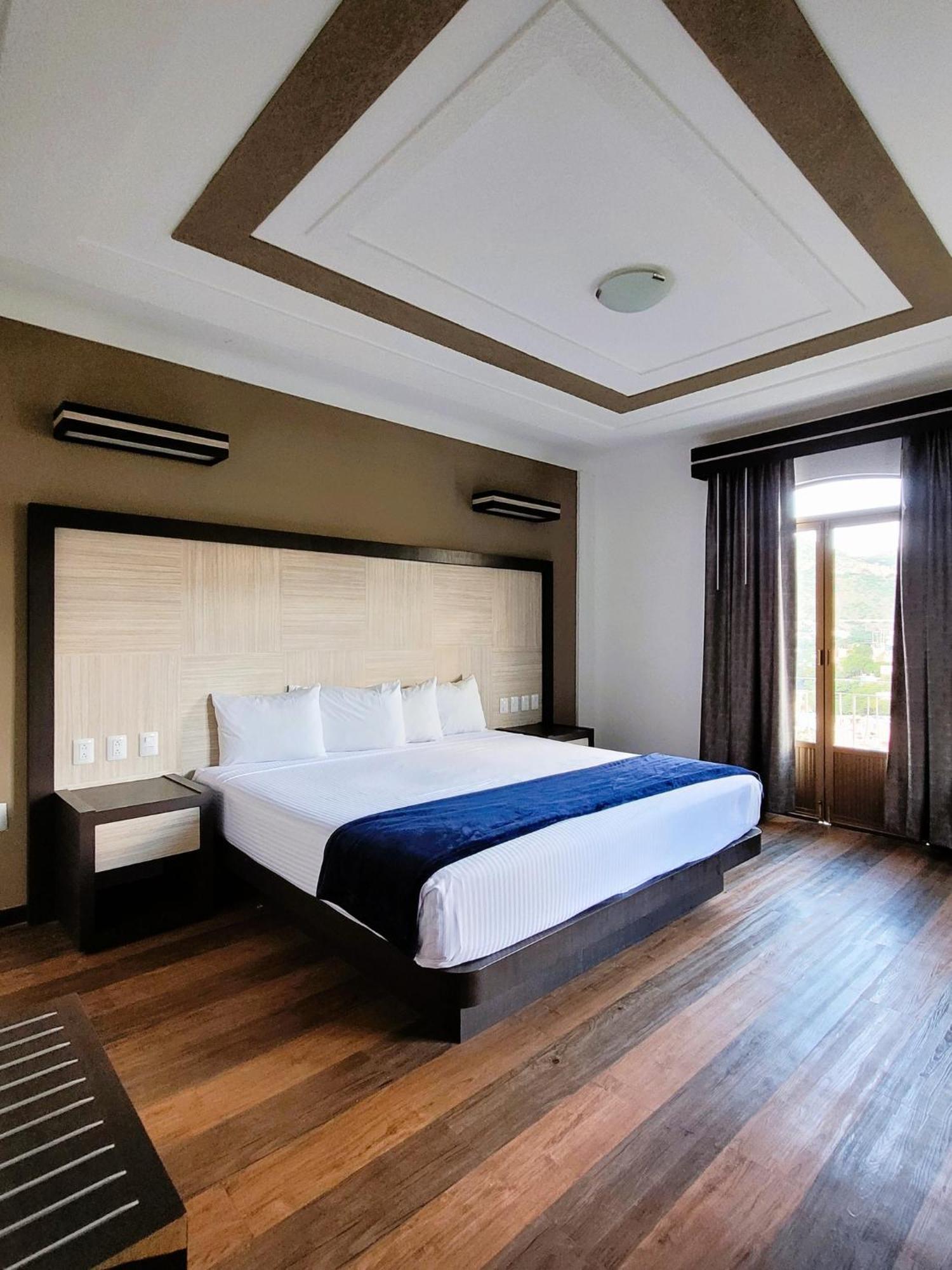 Double Room,1594690091:JPEG