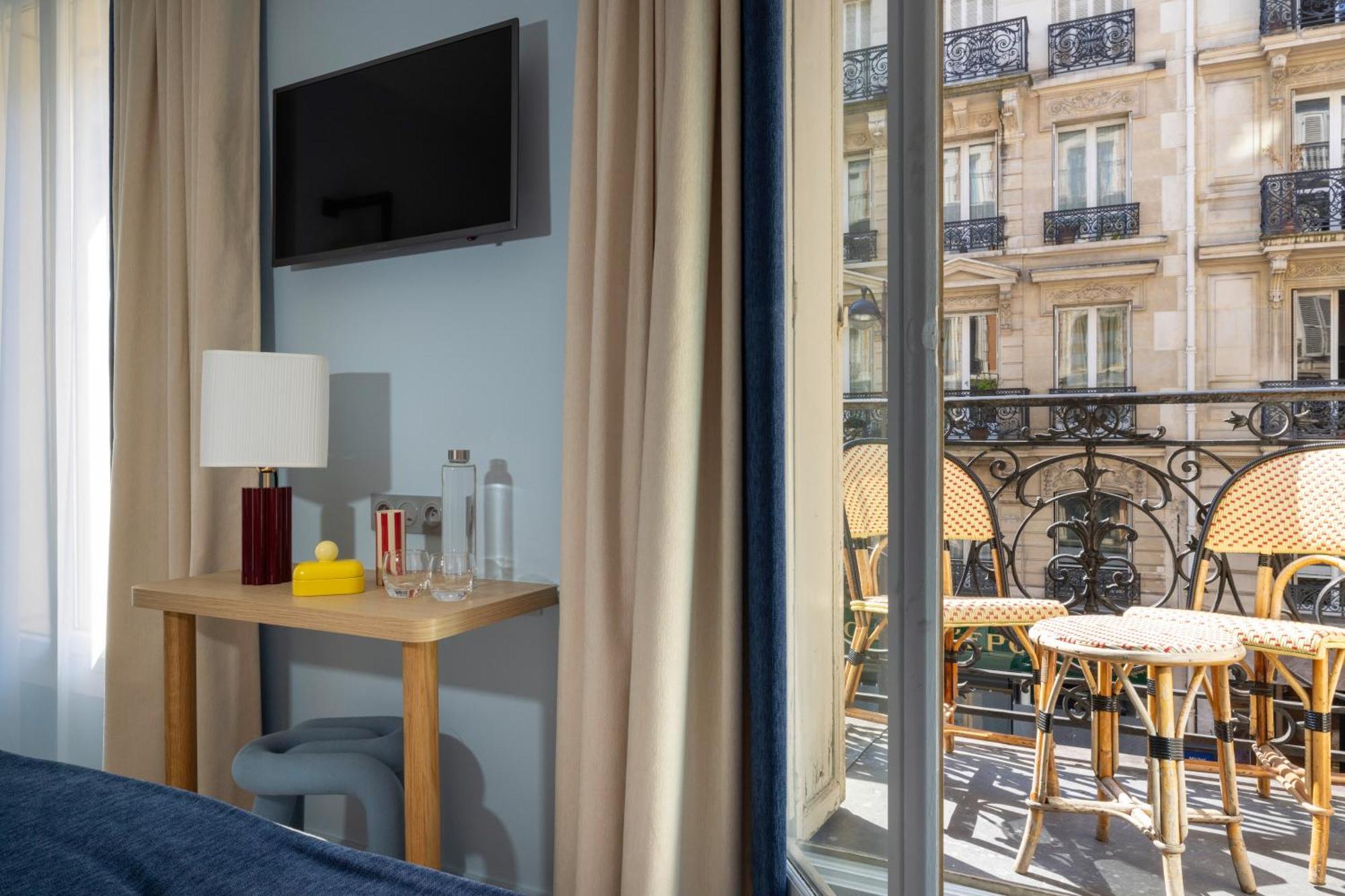 Double Room,1603729209:JPEG