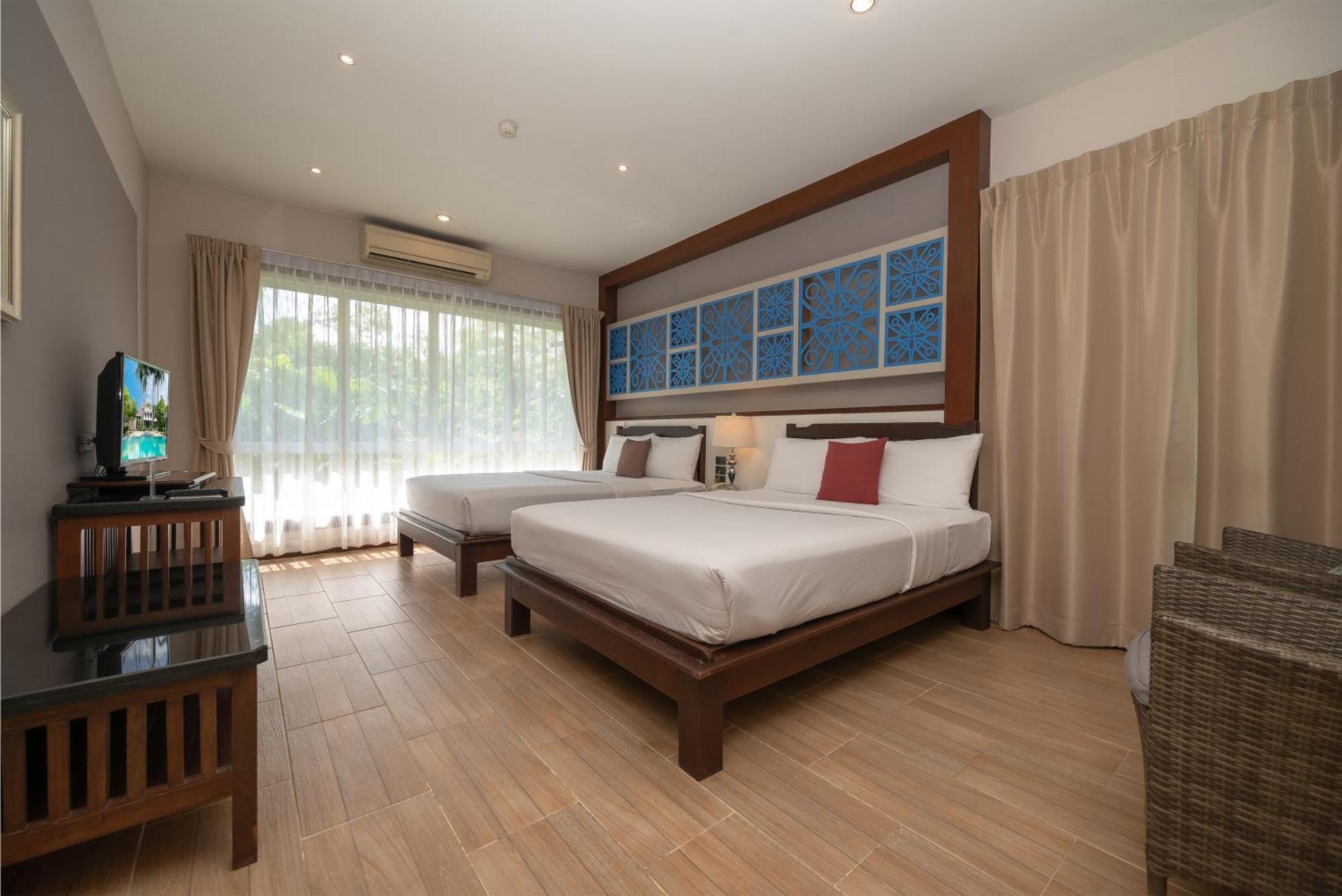 Deluxe Double or Twin Room