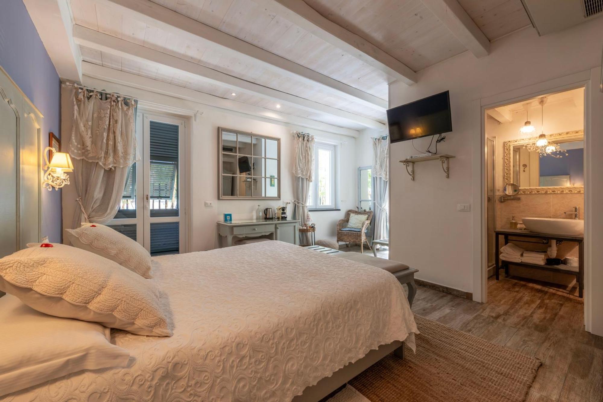 Superior Queen Room