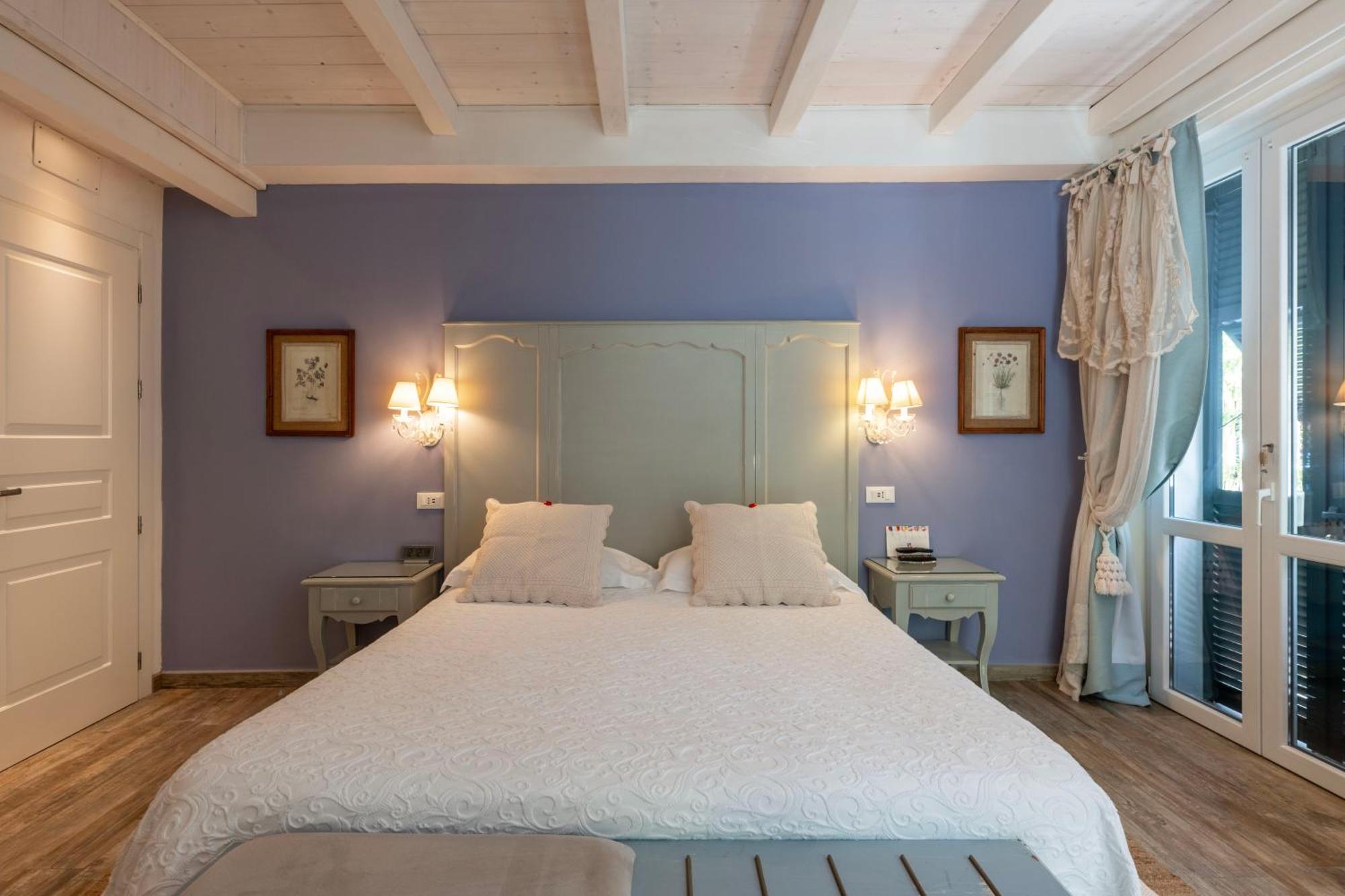 Superior Queen Room,1618297473:JPEG