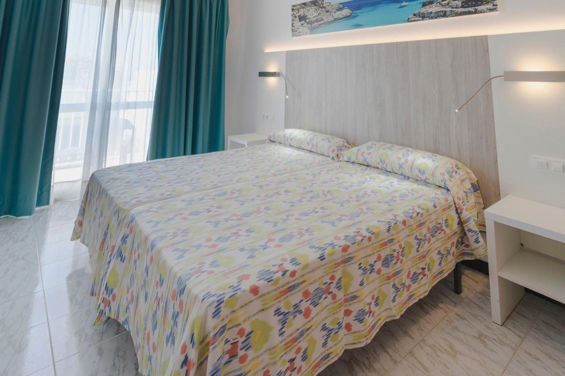 Large Premium Room with Terrace (2 Adults + 1 Child up to 14 years),1619167450:JPEG