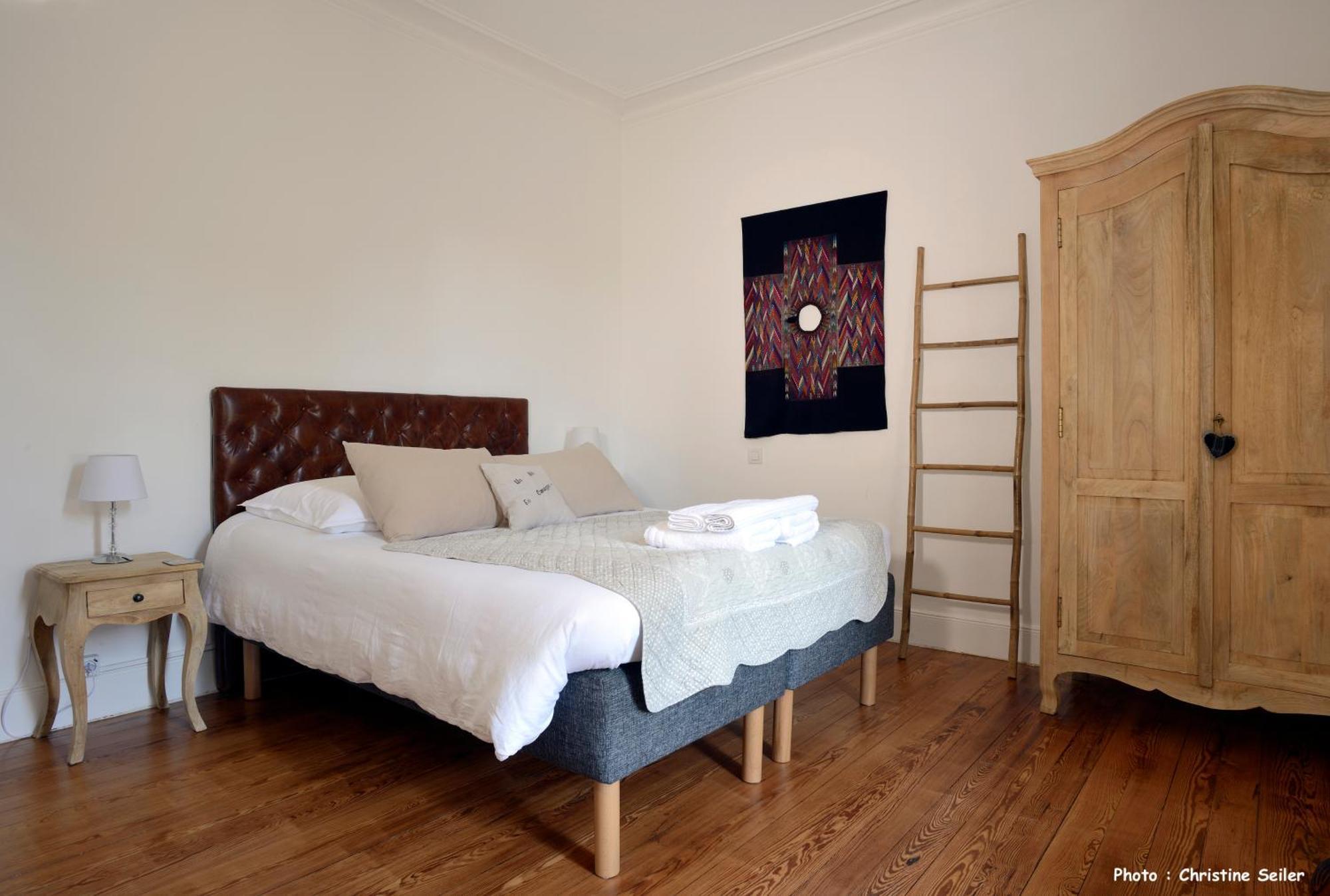 Double Room with Shared Bathroom,1649032326:JPEG