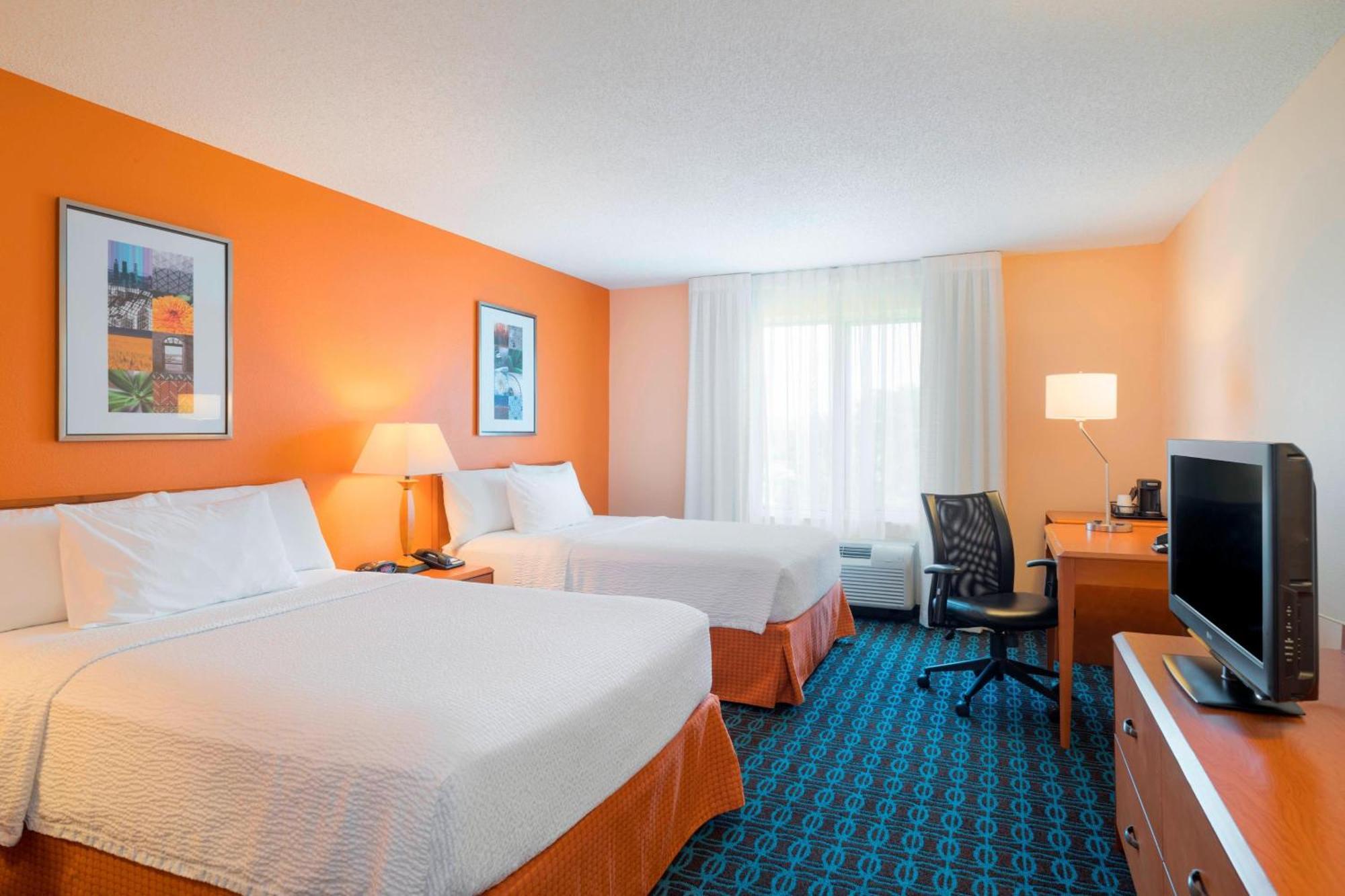 Double Room Two Double Beds Bathtub Sofa Bed Mobility Access or Hearing Accessible,1633000454:JPEG