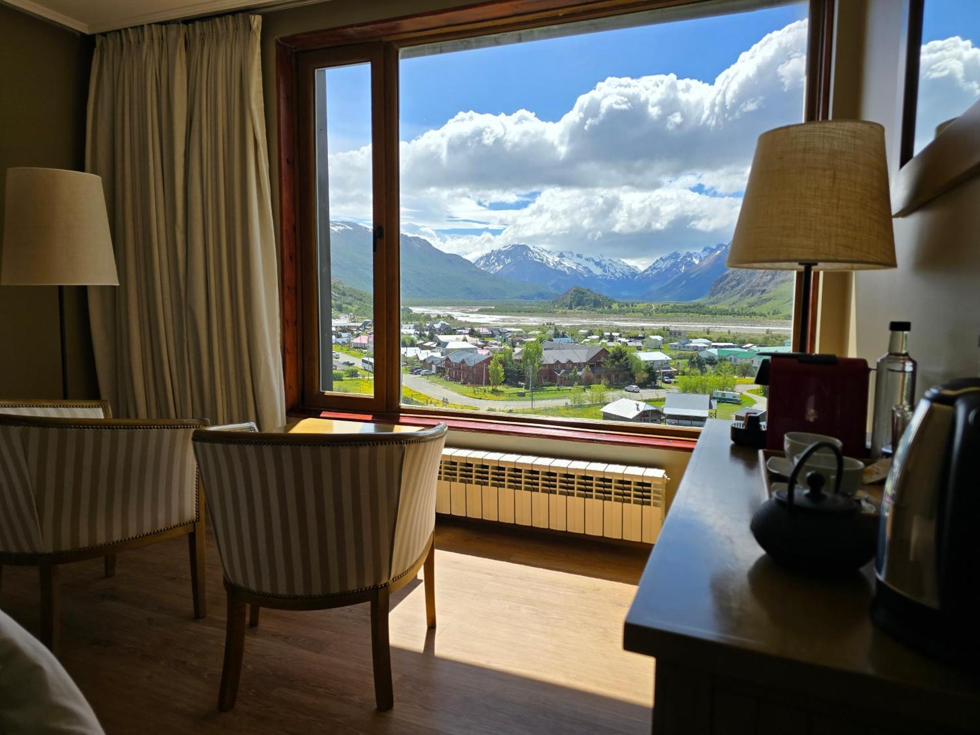 Deluxe Double or Twin Room Valley View