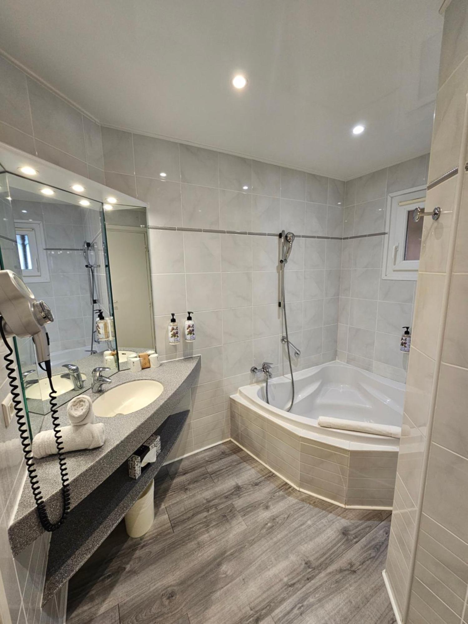 Double Room Terrace Ground Floor,1637721511:JPEG