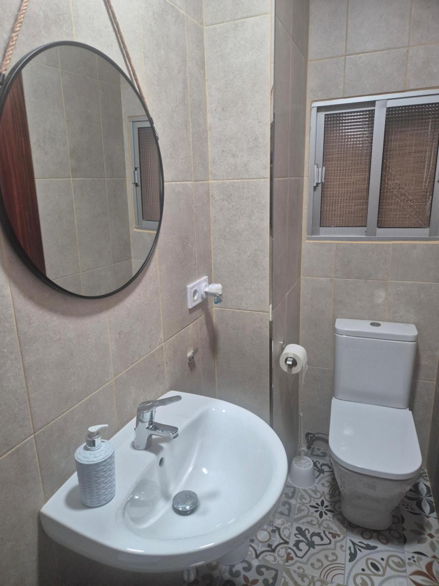 Quarto Duplo ou Twin com Casa de Banho Partilhada